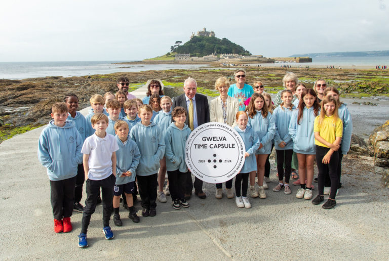 Marazion School Unveil Time Capsule Plaque